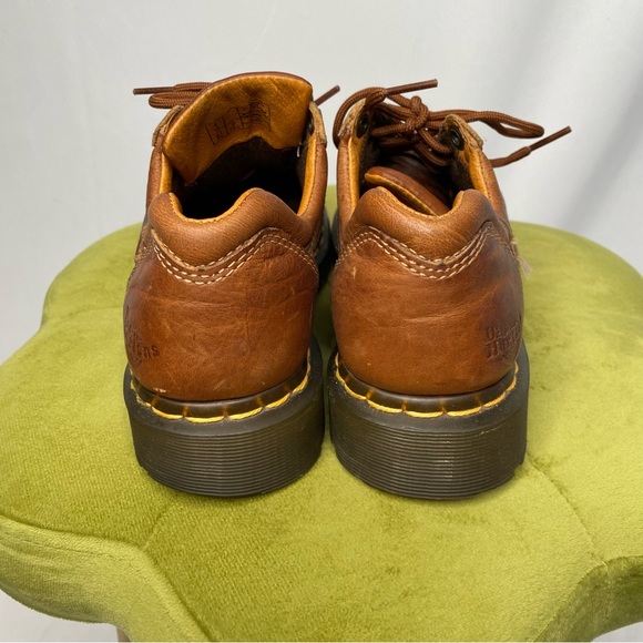 Dr. Martens Women’s Tan Oxfords - Picture 5 of 10